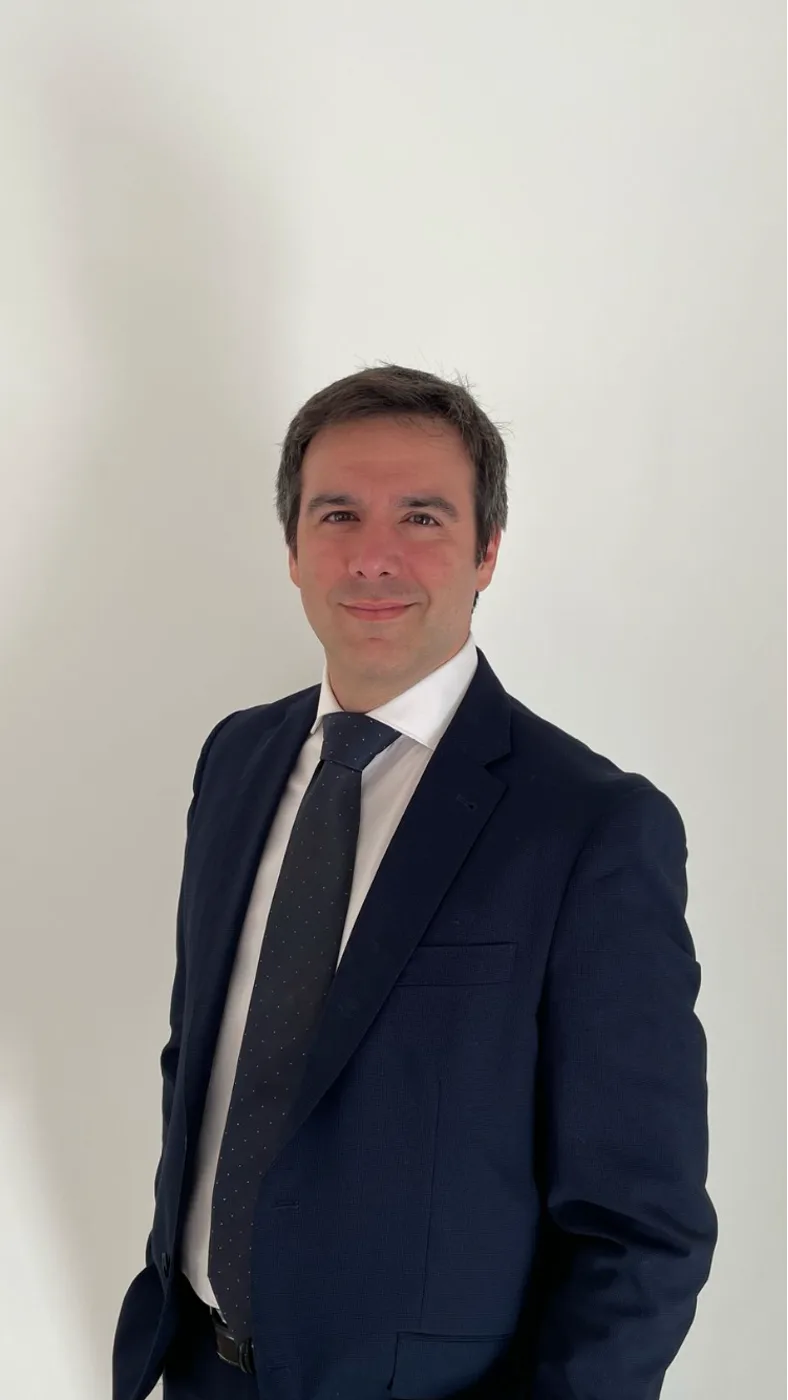 Retrato de David García Giménez, socio director de GARCIA FELIU Abogados